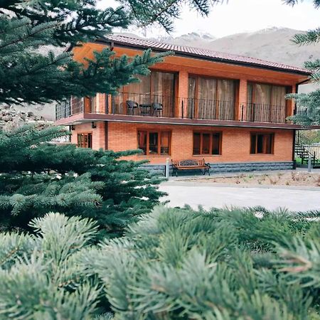 Vardisubani Villa Казбеги Екстериор снимка